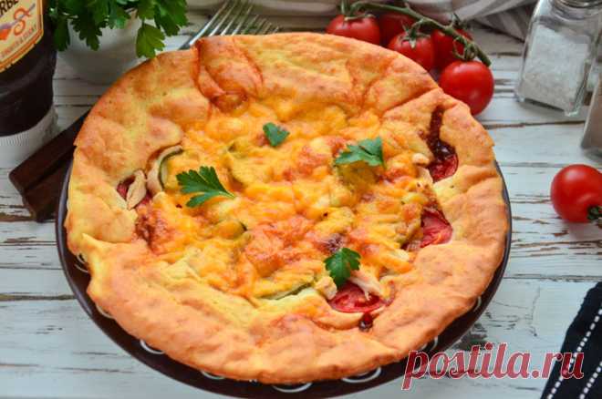 ​Пицца на кефире с курицей и огурцами