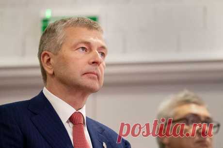 CNBC: миллиардер Рыболовлев проиграл суд аукционному дому Sotheby's. Олигарх обвинял аукционный дом в содействии завышению цен на произведения искусства.