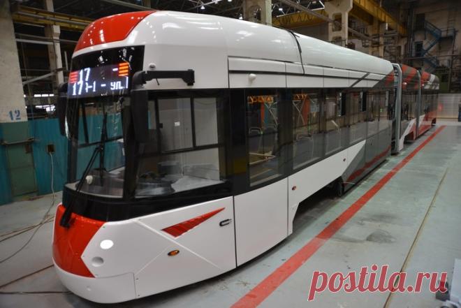 2019 июль. Новый низкопольный супертрамвай модели 71-418 презентовали на заводе «Уралтрансмаш». Он значительно больше своих предшественников: длина кузова 27,8 м, а в салоне трамвая могут поместиться 320 человек. В вагоне также применено множество инновационных решений, в частности, он оборудован системой учета пассажиров для расчета пассажиропотока и распределения трамваев по маршрутам, а также системой контроля за состоянием здоровья вагоновожатого