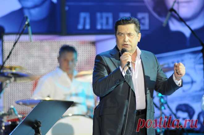 Николай Расторгуев рассказал, почему Игорь Матвиенко не брал его в группу. По воспоминаниям Расторгуева, его внешность не вписывалась в имидж коллектива.