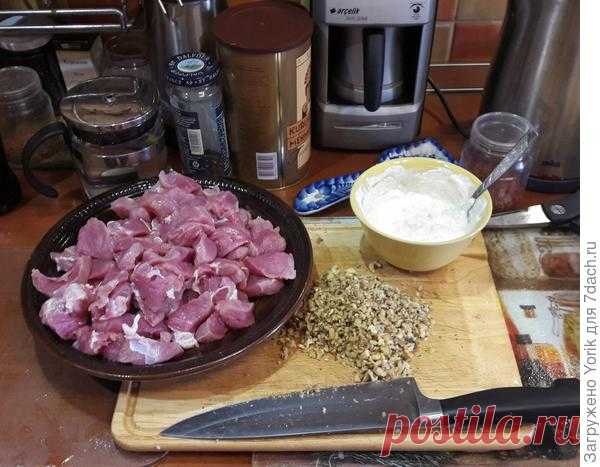 Свинина, тушеная в белом соусе - пошаговый рецепт приготовления с фото