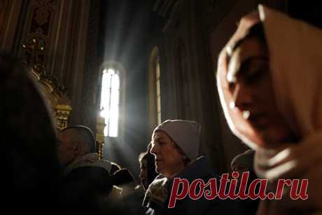 Польша заставила украинских беженцев платить за жилье. Власти Польши обязали украинских беженцев платить за размещение в центрах проживания, заявил полномочный представитель правительства по вопросам беженцев с Украины Павел Шефернакер. «Новые правила оплаты за размещение в местах коллективного проживания касаются 80 тысяч человек», — сказал он.