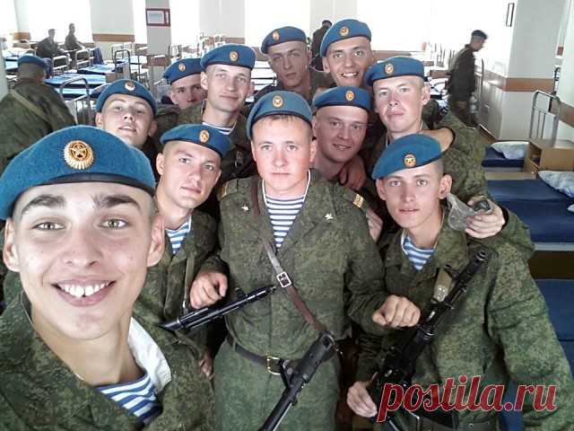 Вспомним и помянем погибших десантников в Омске
! Сегодня,они тоже отмечали бы свой праздник!
 Но их не стало! Спите спокойно, ребята! Светлая Вам память!!!
12 июля - скорбная дата. 24 омских десантника
 навечно зачислены в ряды ВДВ.
 Давайте помянем ребят. Помянем достойно!