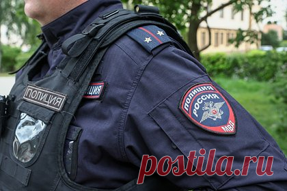 Водитель на премиальном автомобиле попытался похитить российскую школьницу