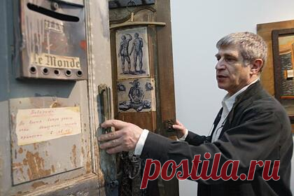 В Москве из музея современного искусства исчез рисунок художника Янкилевского. В Московском музее современного искусства заявили о пропаже из хранилища графического листа «Рисунок к триптиху» художника Владимира Янкилевского. Сотрудники музея обнаружили пропажу работы 1970 года, когда готовили картины к постоянному хранению в запаснике. Об исчезновении рисунка проинформировали полицию.