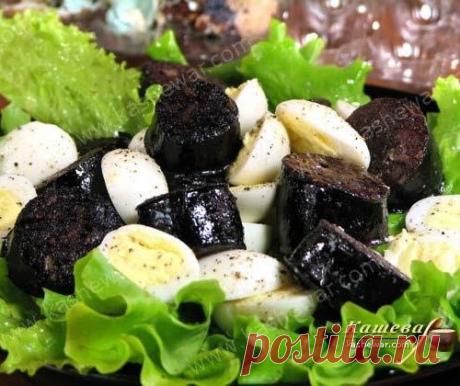 Теплый салат из кровяной колбасы от Гордона Рамзи.