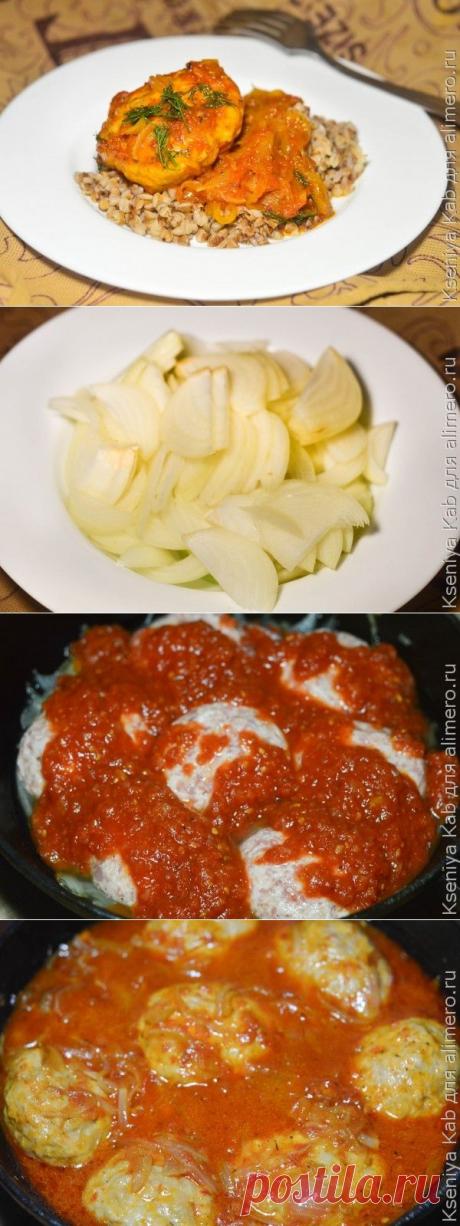 Мясные шарики на луковой подушке