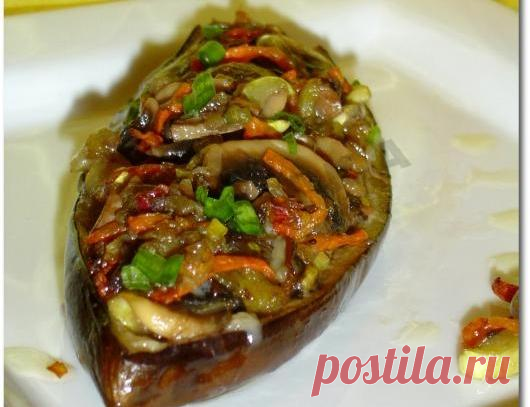 Баклажаны фаршированные запеченные с грибами и кабачками .