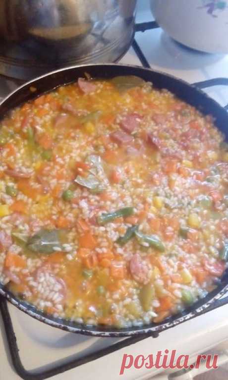 Выжить на 100 рублей. Вкусный ужин для 6-8 человек на 100р! | выжить на сотку | Яндекс Дзен