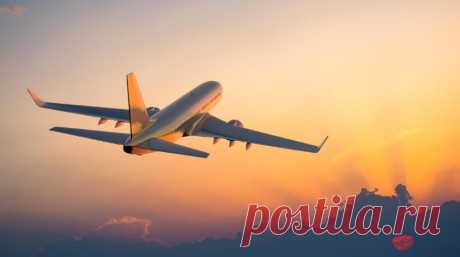 12 лоукостів, якими можна дешево літати з України по світу Компанії-лоукостери винайшли суттєво іншу бізнес-модель. Здешевити квитки для пасажирів вдається за рахунок зниження коштів обслуговування польоту через використання дешевших в обслуговуванні аеропортів, а також відмови від надання певних послуг, які за традицією входять до ціни квитка на кшталт харчування, перевезення великого багажу тощо. Про це пише Еспресо. Класичними лоукостерами в Україні можна вважати компан...