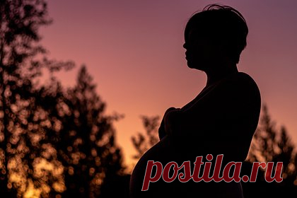 Американец подсыпал беременной жене таблетки для аборта. Житель Техаса, 38-летний Мейсон Херринг, подсыпал таблетки для аборта в напиток беременной жене, пытаясь таким образом избавиться от ребенка, сообщает местный телевизионный канал KTRK. У женщины начались преждевременные роды, но ребенок родился здоровым. Мужчину арестовали, но отпустили под залог в 30 тысяч долларов.