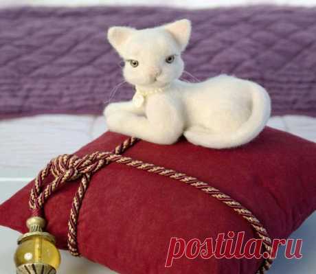 Кошечка из войлока. Kitty Felt ~ HandMadiya.com