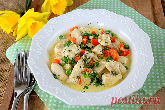 Сливочная курица с морковью и горошком, пошаговый рецепт с фото, колорийность блюда?