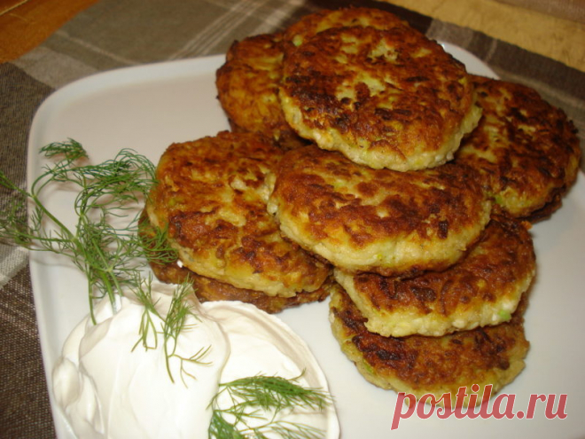 Греческие очень вкусные Котлеты из Кабачков со сметаной – Быстро, Легко и Просто! - На Кухне
