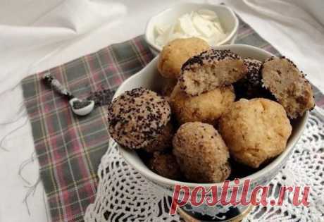 Мягкое банановое печенье. Вкусно до безобразия   На 100 гр — 67,12 ккал — белки — 17 — жиры — 5.29 — углеводы -2.89  Ингредиенты: Творог — 150 г Овсянка — 100 г Банан — 1 шт. Мак, грецкие орехи, кокосовая стружка — по вкусу Приготовление: 1. Творог вместе с бананом перетереть блендером в однородное пюре. Добавить овсяную крупу/хлопья, замесить тесто руками. 2. Убрать в холодильник на
