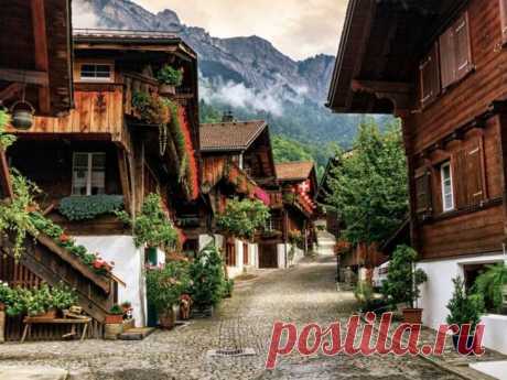 Швейцария доминировала в списке самых дорогих городов для деловых поездок в 2018 году, а Женева, Цюрих и Базель – попали в первую десятку.