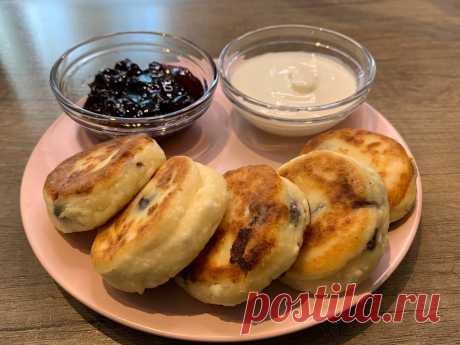 Пышные сырники с изюмом