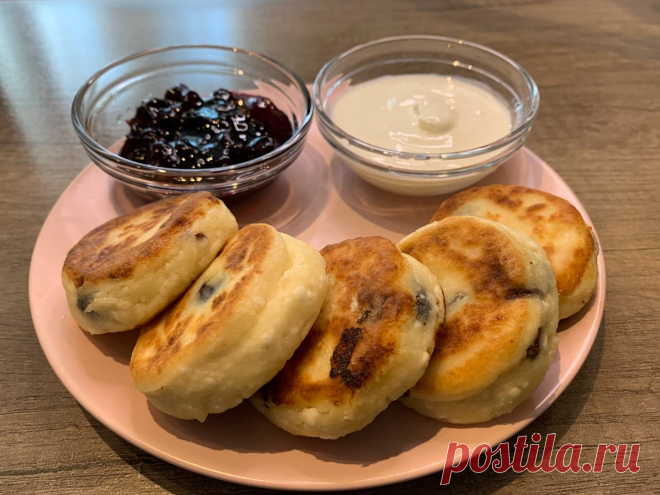 Пышные сырники с изюмом