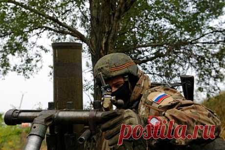 Российские войска нанесли удар по батарее американских гаубиц М777 в Запорожье. Российские войска поразили артиллерийскую батарею американских гаубиц М777 в Запорожской области, заявил официальный представитель Минобороны России генерал-лейтенант Игорь Конашенков. Удар по военной технике из США был нанесен в ходе контрбатарейной борьбы в районе города Гуляйполе.