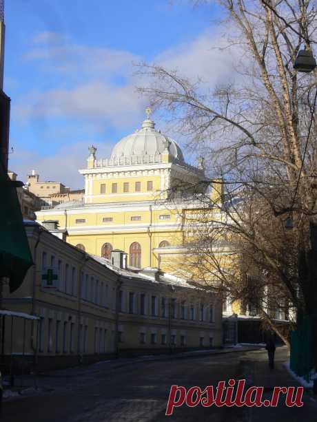 Москва. Спасоглинищевский переулок