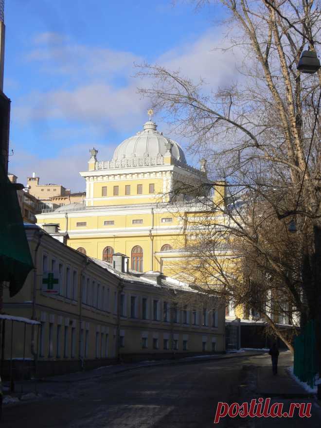 Москва. Спасоглинищевский переулок