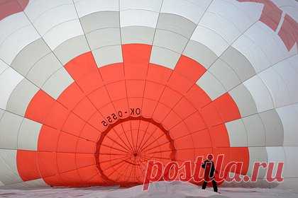 США решили сократить количество аэростатов на южной границе. Администрация президента США Джо Байдена решила значительно сократить количество аэростатов, используемых для наблюдения за южной границей. Fox News пишет, что эта мера связана с отсутствием финансирования. Отмечается, что большинство воздушных шаров уже выведены из эксплуатации.