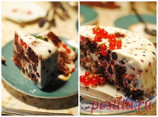 ТОРТ С ТВОРОЖНО-СЛИВОЧНЫМ СУФЛЕ И ЯГОДАМИ. ЛЕГКО И НЕВЕРОЯТНО ВКУСНО! 
Легкий тортик-суфле, очень напоминающий по вкусу любимое 