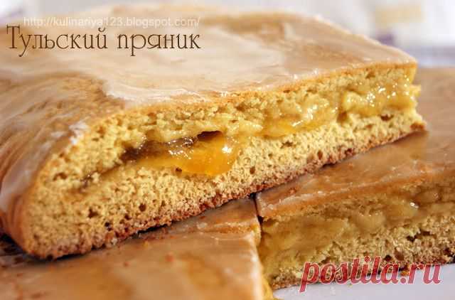 Тульский пряник. Быстро , вкусно! Нам понадобится:
Слова автора: Тесто: 1 стакан сахара, 2 яйца, 1/2 пачки мягкого маргарина, 1ч. ложка соды (не гасить),1 ст.ложка молотой корицы, 2-3 ст.ложки мёда.