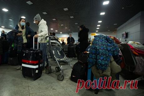 Россия вывезла из Казахстана почти всех пожелавших уехать соотечественников. Самолеты ВКС РФ доставили из Алма-Аты в Москву и Екатеринбург 1 461 россиянина, пожелавшего вернуться из Казахстана в Россию. Накануне в МИД России заявляли, что с просьбами об эвакуации в кризисный центр обратились около 1600 сограждан. Таким образом, практически всех желавших россиян уехать из республики уже вывезли.