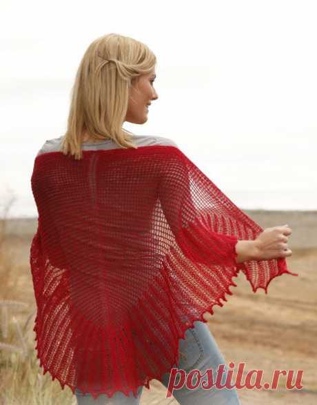 Вязание шалитреугольная шаль

Вяжем шаль на круговых спицах от седины спинки и вниз.

Набрать 3 петли на спицах № 3,5.

Ряд 1: лицевая 2 петли в первую и во вторую петли, лицевая 1 петля в 3-ю петлю = 5 петель.
Ряд 2: лицевыми все петли
Ряд 3: лицевая 1, лицевая 2 петли в следующую петлю, отметить маркером следующую петлю, лицевая 2 петли в следующую петлю, 1 лицевая = 7 петель.
Ряд 4: лицевыми все петли