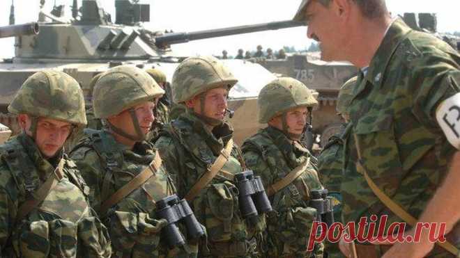 Полномасштабное формирование мобилизационного резерва началось в России | Телеканал 360  Офицеры и солдаты российской армии, находящиеся в запасе и заключившие контракт с министерством обороны России, будут ежемесячно посещать занятия и каждый год проходить сборы. За это государство обеспечит им соответствующие выплаты и компенсации. Эти мероприятия будут проводиться в рамках начавшейся полномасштабной подготовки мобилизационного резерва. В случае необходимости кадрами зап...