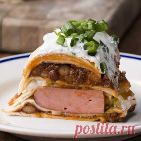 Chili Cheese Dog Party Ring Recipe by Tasty