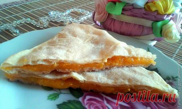 👌 Простой рецепт вкуснейшего пирога с тыквой, рецепты с фото Всем любителям тыквы предлагаю заглянуть в простейший рецепт пирога. И хотя на вид он не супер-красавчик, но вот на вкус – м-м-м… Просто не оторваться ;)

Наше семейство относитс...