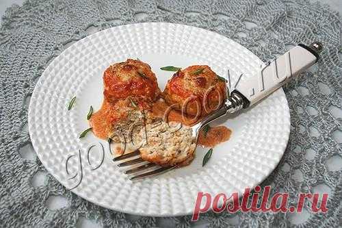 Хорошая кухня - куриные фрикадельки с сыром, запечённые в сливочном соусе. Кулинарная книга рецептов. Салаты, выпечка.