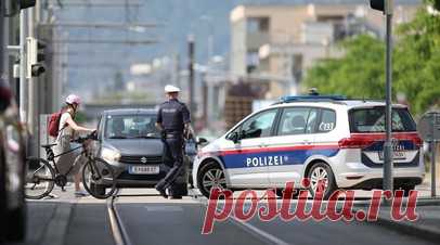 Полиция: напавший на школу в австрийском Граце владел оружием легально. Напавший на школу в австрийском Граце владел оружием легально, сообщил представитель полиции федеральной земли Штирия Геральд Отнер. Читать далее