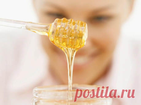 Рассказывают эксперты: 4 явных признака поддельного меда Традиционно середина августа – время, когда для пчеловодов наступает разгар медовой страды, и они начинают качать мед. Но по мнению экспертов, мед – самый легко подделываемый продукт, и его качество, ...