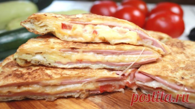 Завтрак на сковороде с лавашом, колбасой и сыром: пошаговые рецепты с фото и видео