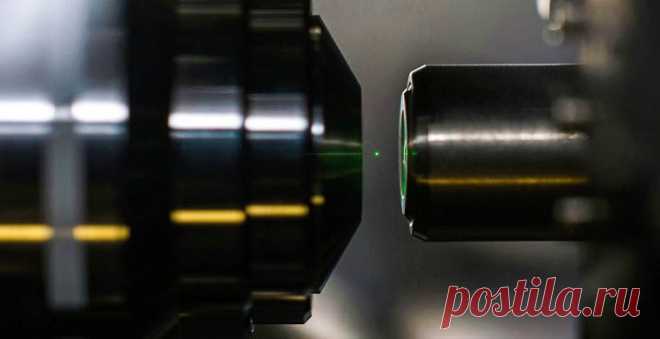 Физики заставили алмазы парить