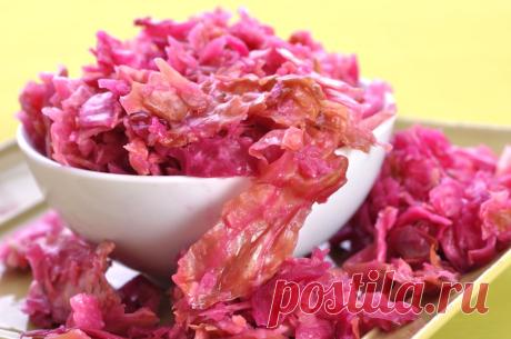 Квашеная капуста по-армянски: недорогая, полезная и очень вкусная закусочка! 
А давай солить капусту по-армянски? Этим потрясающим рецептом со мной поделилась старая армянка из Еревана во время моей недавней командировки в эту прекрасную страну камней, вина, древних монастырей…
