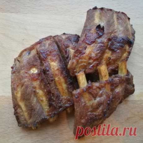 Рёбрышки в духовке
Можно взять бараньи рёбрышки.