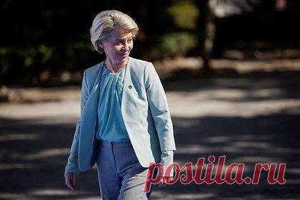 Глава ЕК выразила уверенность в сохранении поддержки Украины со стороны США. Глава Европейской комиссии (ЕК) Урсула фон дер Ляйен выразила уверенность в сохранении поддержки Украины со стороны США. С соответствующим заявлением фон дер Ляйен выступила в рамках саммита стран Европейского союза (ЕС), проходящего в испанской Гранаде. Во встрече также принимает участие Владимир Зеленский.