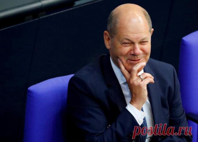 Одно слово Шольца изменило ход истории – политолог Сосновский