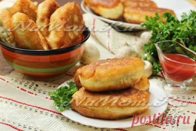 Жареные пирожки с картошкой и грибами