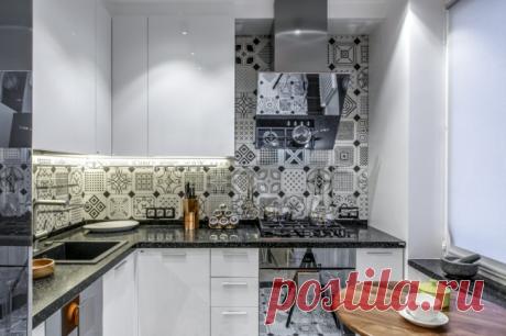 Дизайн кухни 7 кв.м. в хрущевке с дверью-книгой. Квартирный вопрос