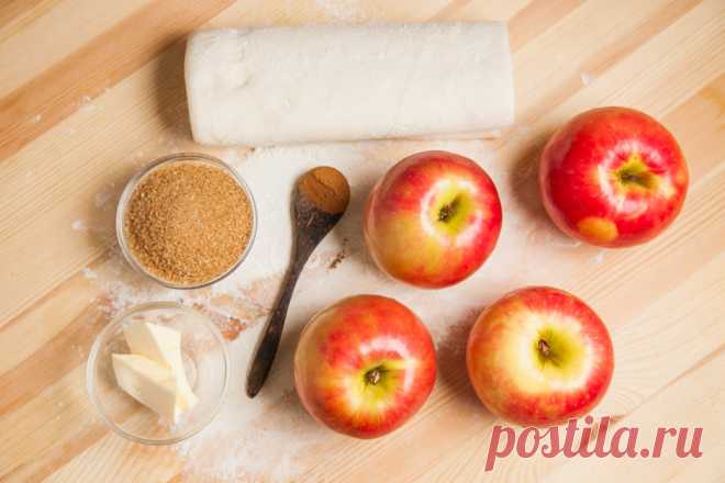 Слойки с яблоками - пошаговый рецепт с фото - как приготовить, ингредиенты, состав, время приготовления - Леди Mail.Ru