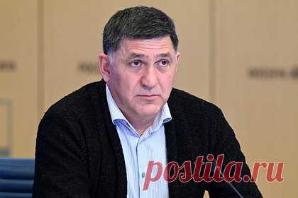 Полиция возбудила уголовное дело после смертельного ДТП с актером Пускепалисом. Полиция возбудила уголовное дело по факту ДТП в Ярославской области, в котором погиб советский и российский актер, режиссер театра и кино Сергей Пускепалис. Смертельная авария с народным артистом произошла утром во вторник, 20 сентября. В результате ДТП в автомобиле Ford Transit погибли водитель и пассажир.