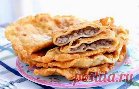 Лучшие кулинарные рецепты: Чебуреки на кефире - остаются мягкими даже после остывания!