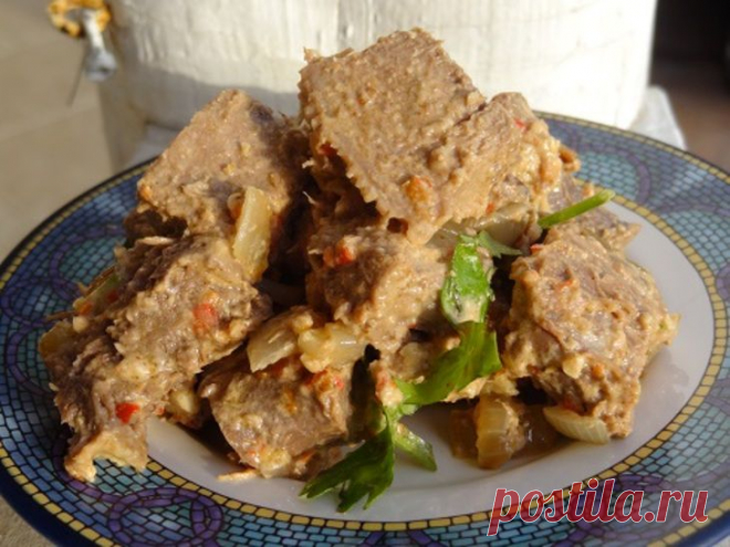 Язык с орехами .