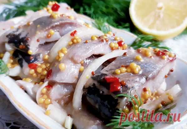 Шикарная закуска из обычной селедки - Жизнь планеты Рецепт вкусного блюда из обычной сельди. Просто, быстро и очень вкусно. Продукты — Сельдь слабой соли (очищенная) — 450 г — Горчица французская — — Лимонный сок — 2 ст. …