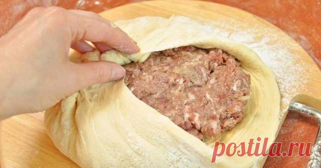 Золотистые осетинские пироги с мясом и ароматной зеленью. Перед сочной начинкой не устоять! — БЛИНЧИК
